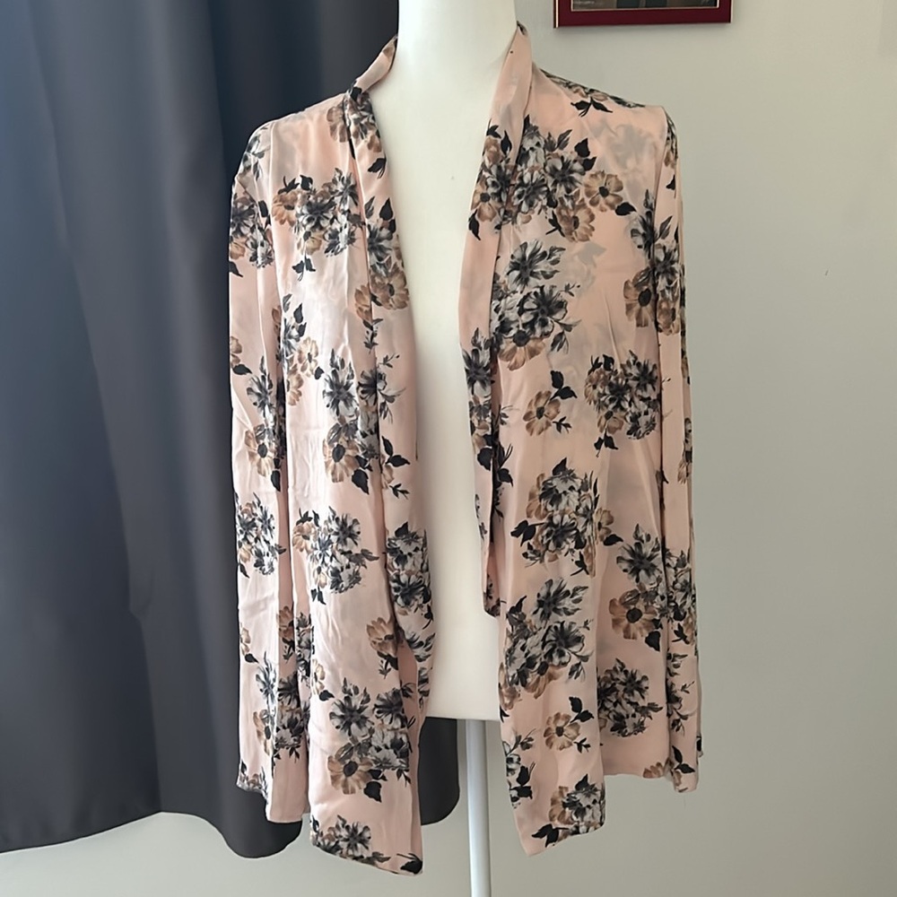 LUSH Light Pink Floral Kimono